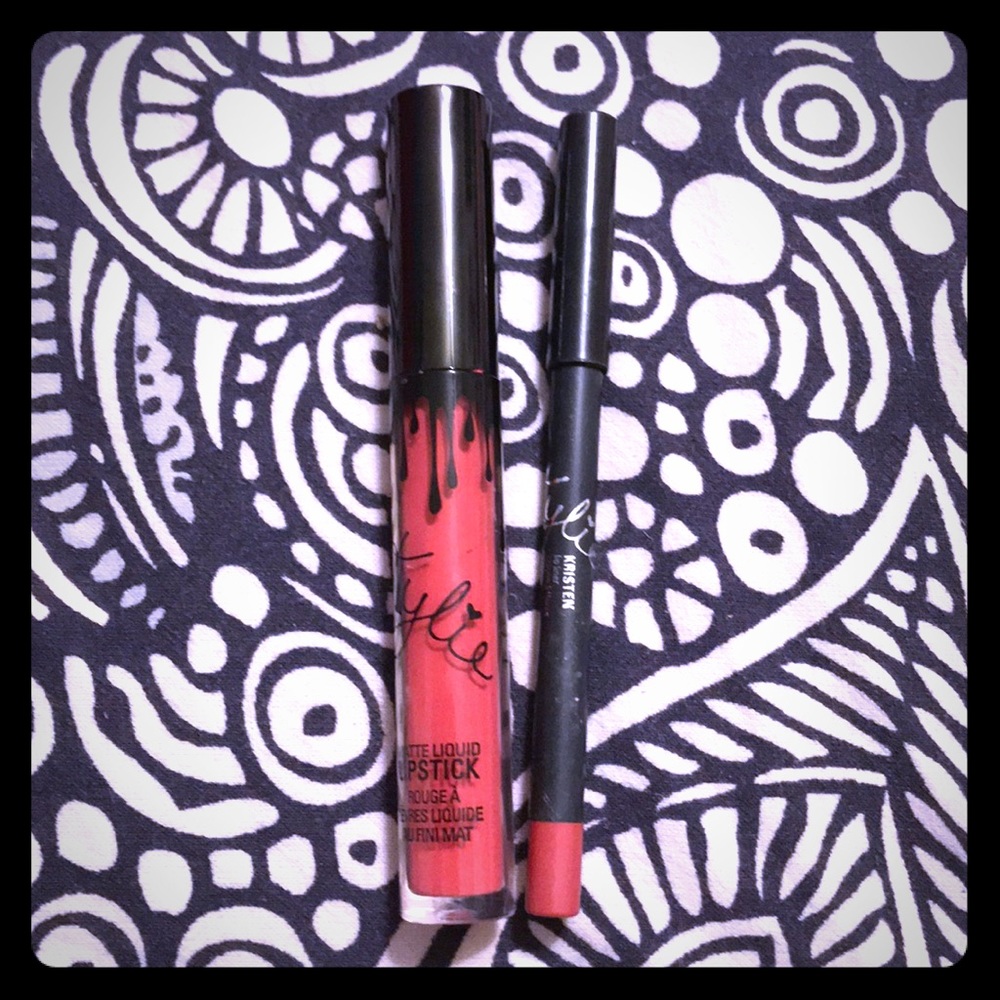 Kylie lipkit (Kristen)